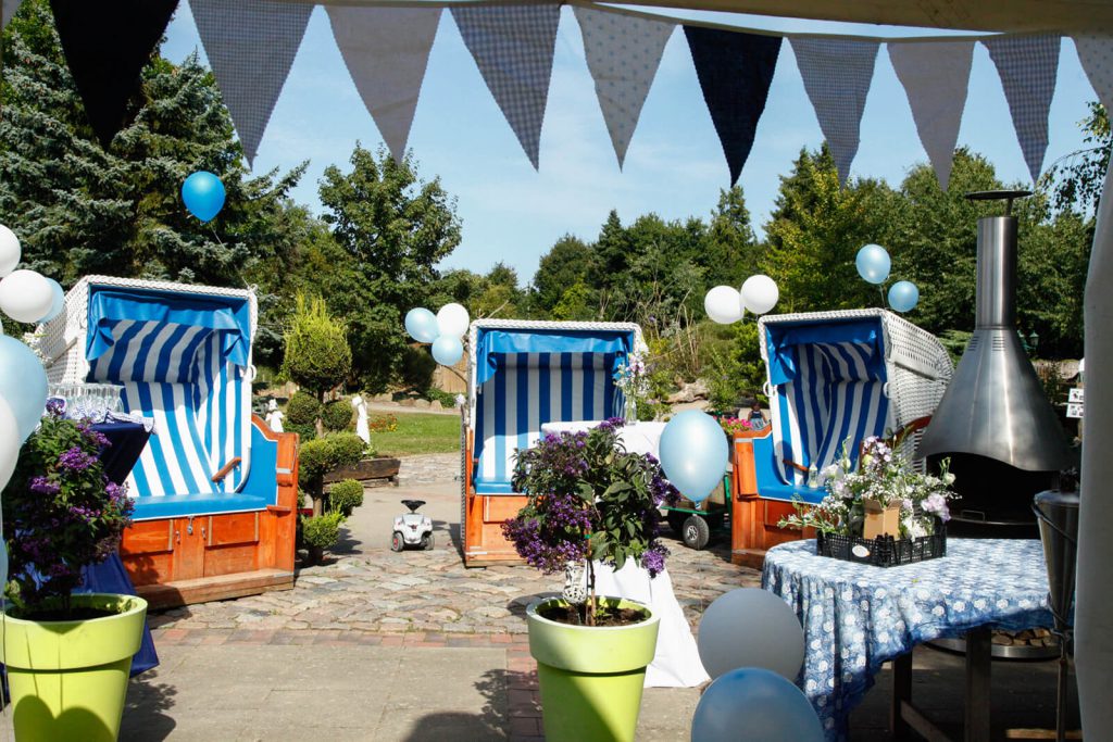 Picknick im Strandkorb im Zoo Arche Noah